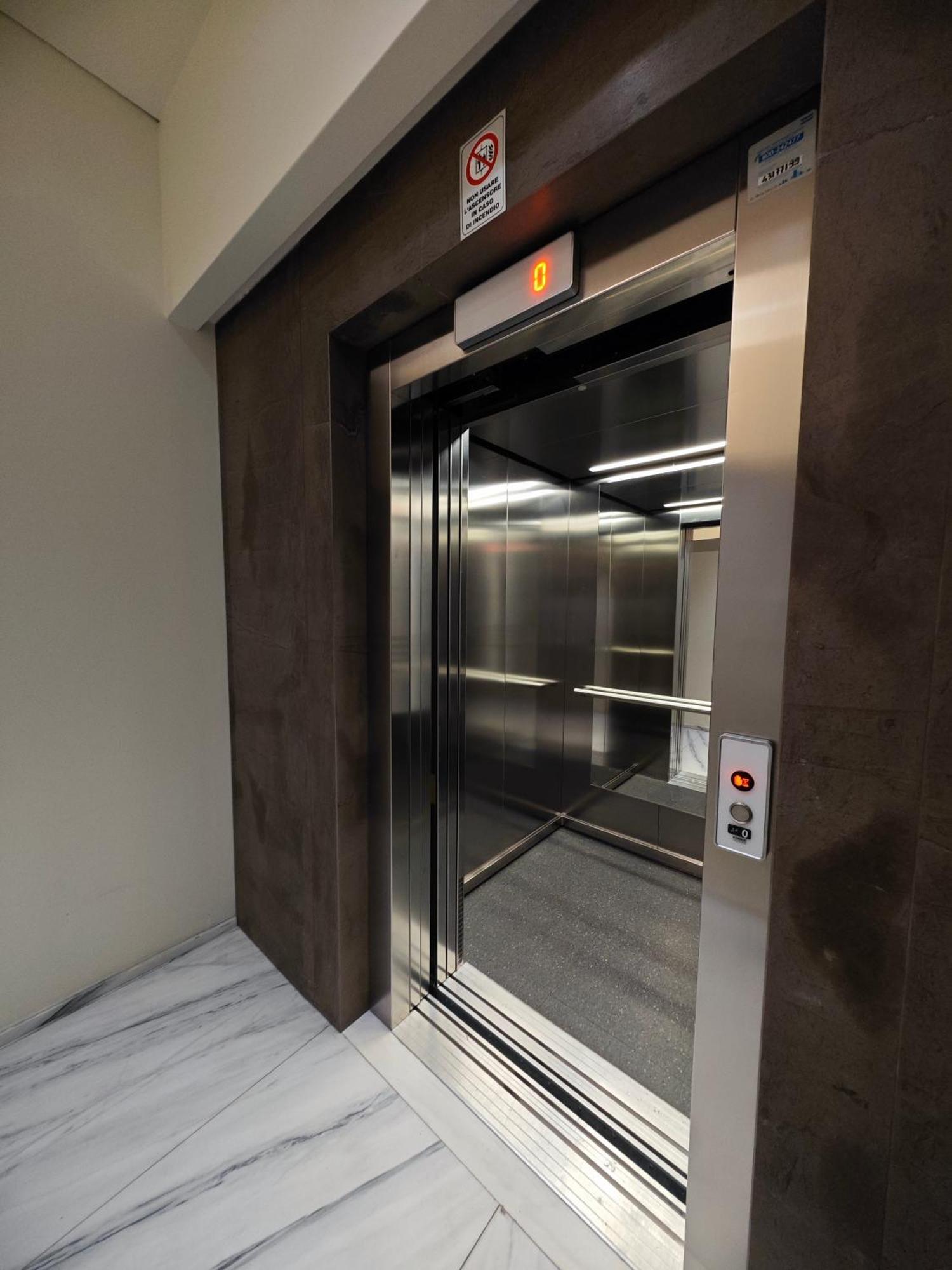 Appartamento Hostdomus - Lagrange Luxury Torino