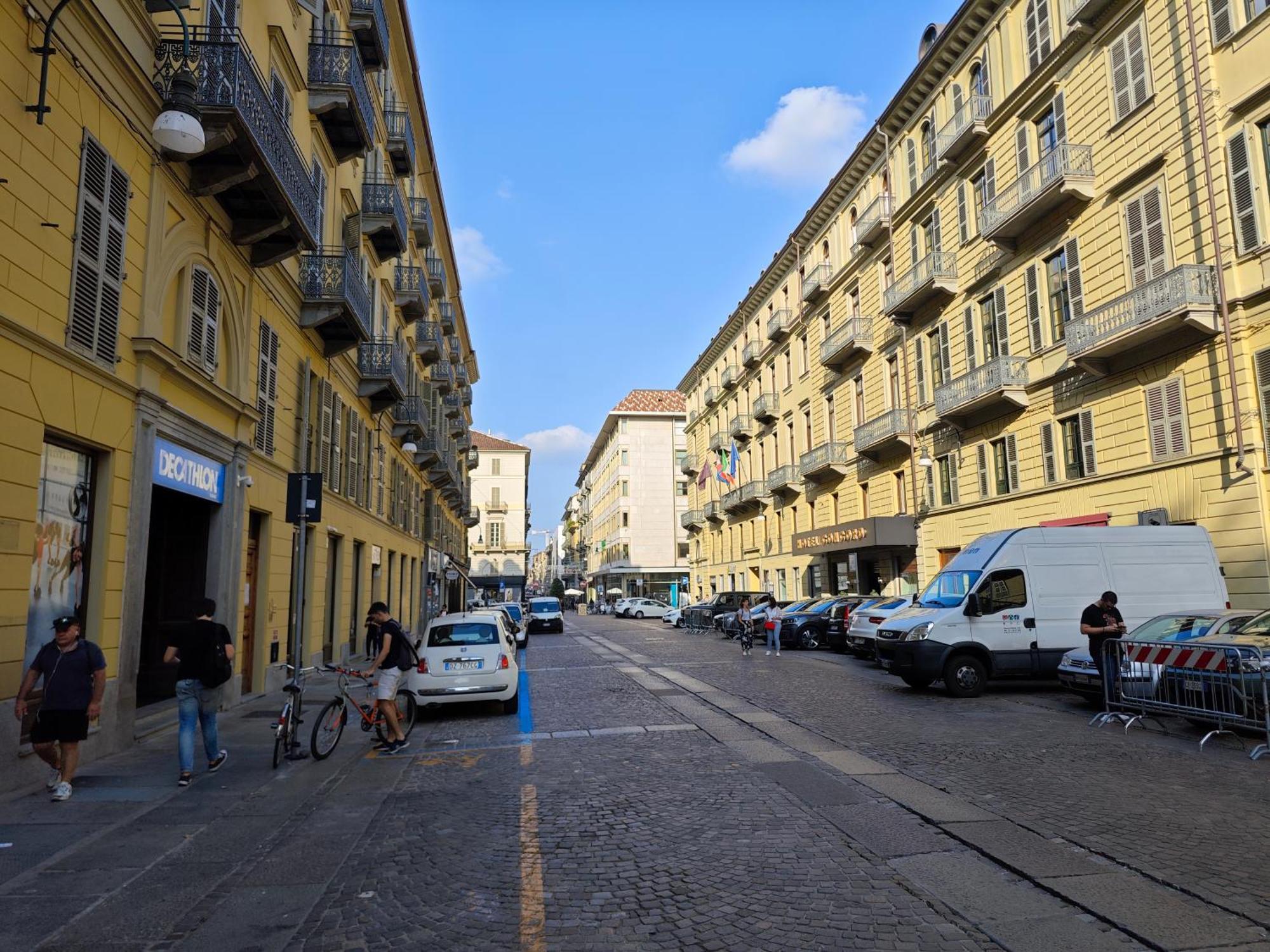 Hostdomus - Lagrange Luxury Appartamento *